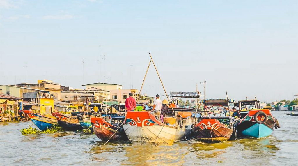 Cai Be floating market Mekong Delta tour