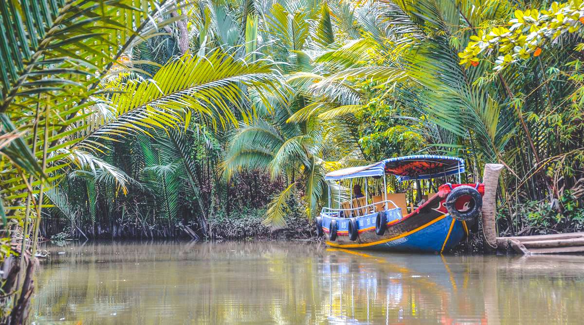 Mekong Delta & Cu Chi Tunnels combo tour