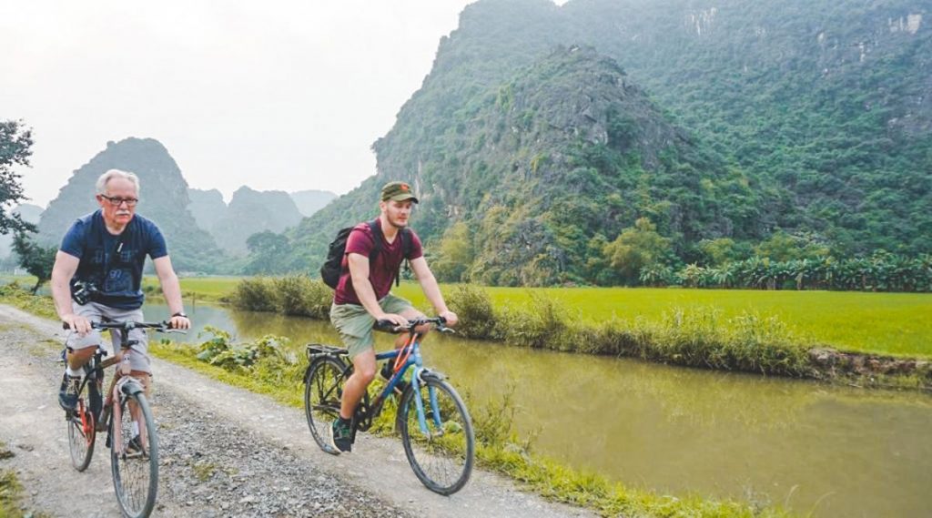 biking in Ninh Binh