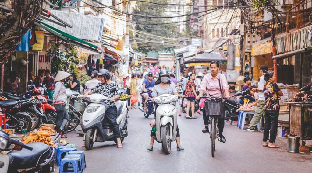 How to Cross the Street in Vietnam - Camels & Chocolate: Travel &  Lifestyles Blog