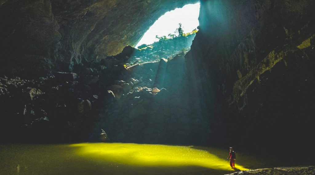 Hang En adventure camping in cave 2 days 1 night | localvietnam