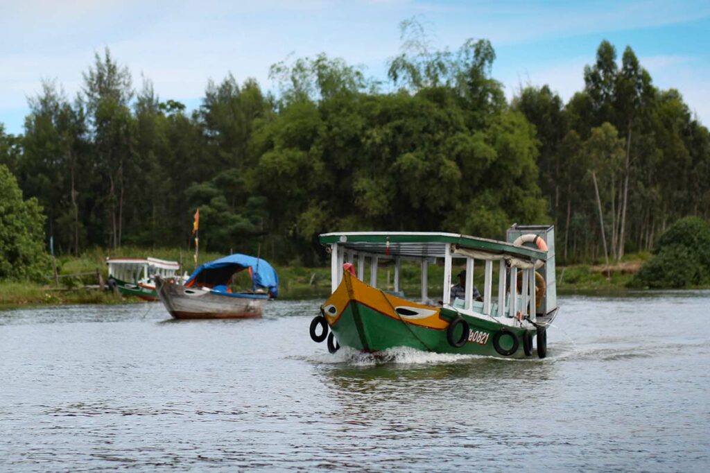 Hoi An boat tour on the Thu Bon river