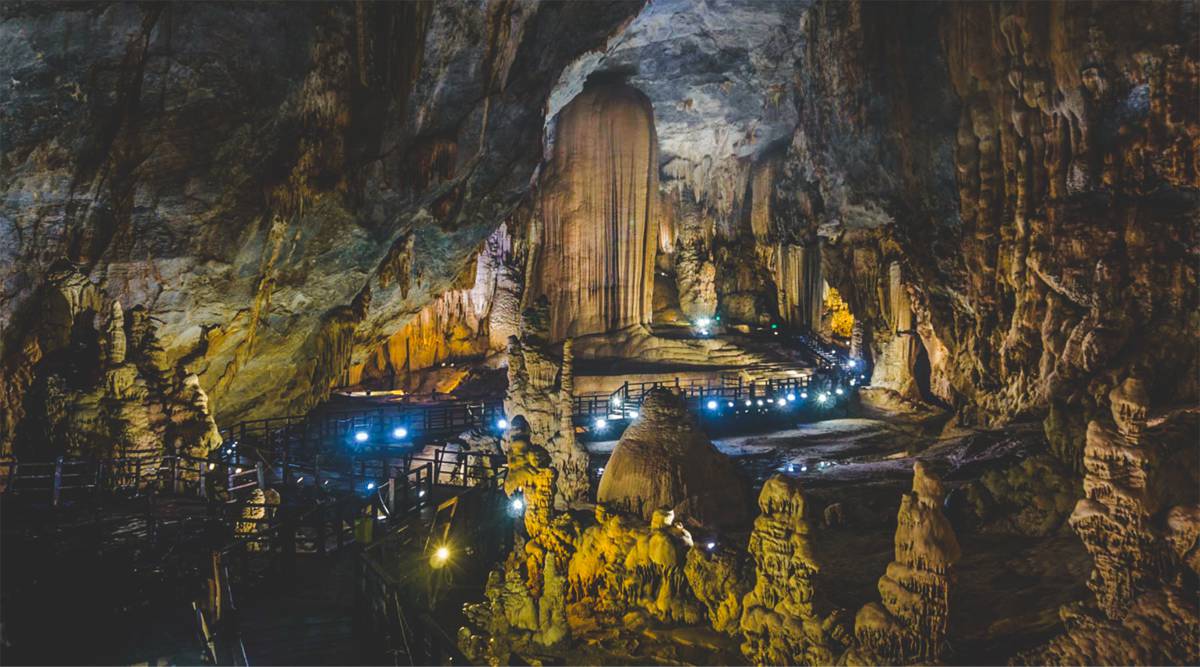 Phong Nha & Paradise cave tour