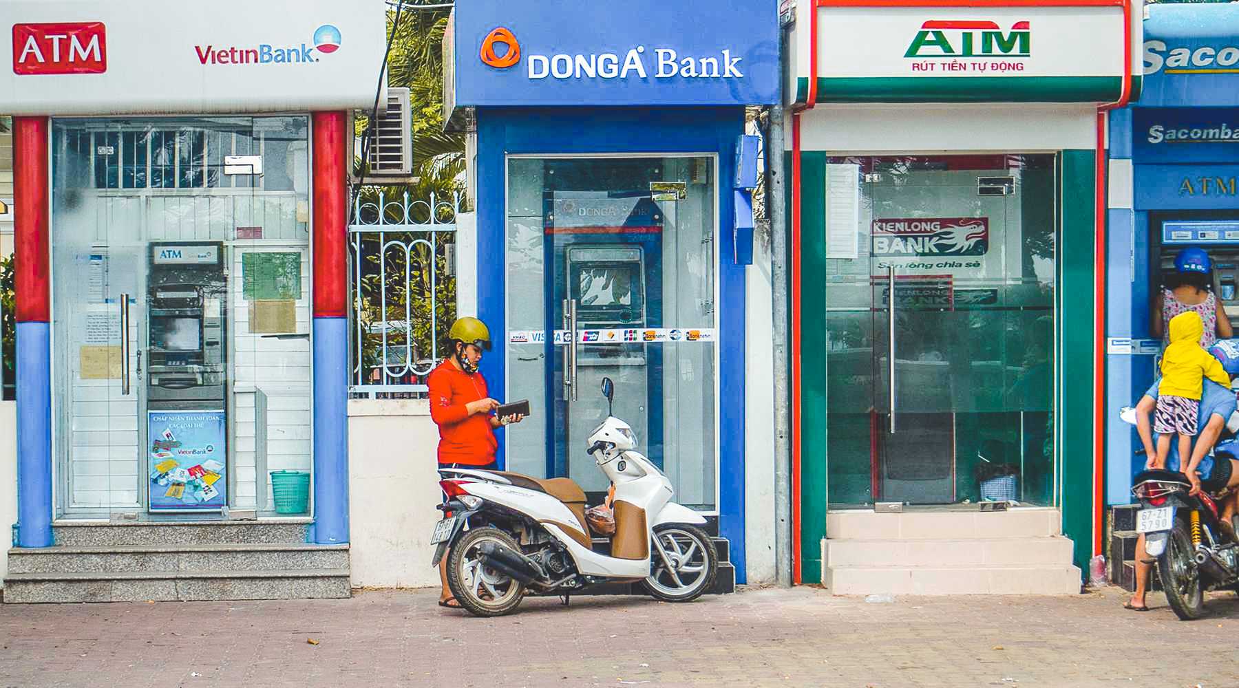 ATM Vietnam - Maximum withdrawal, banks, fees and tips | localvietnam
