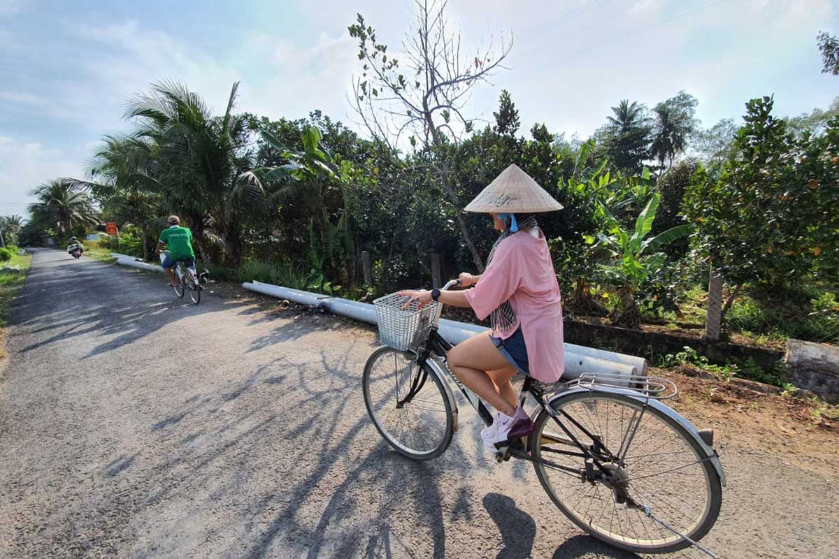 cycling in Mekong Delta at Cai Be