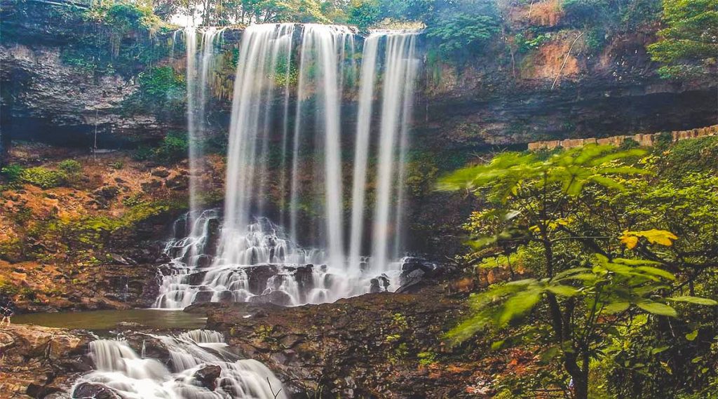 Dambri waterfall