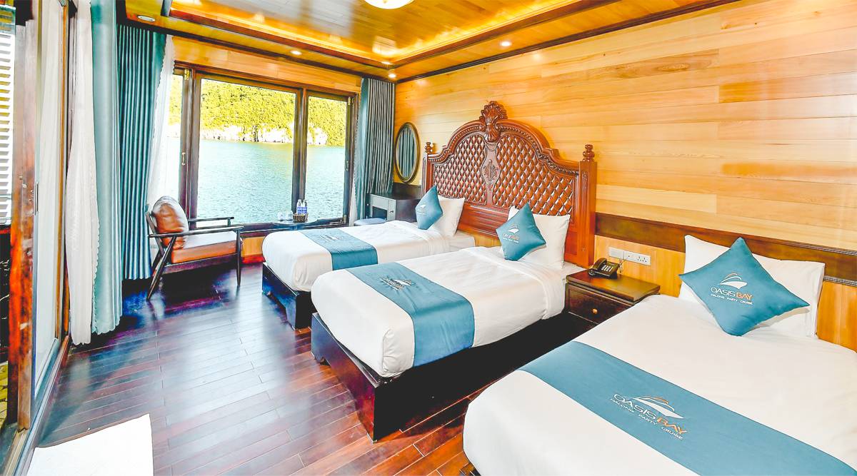 Halong Bay luxury party cruise