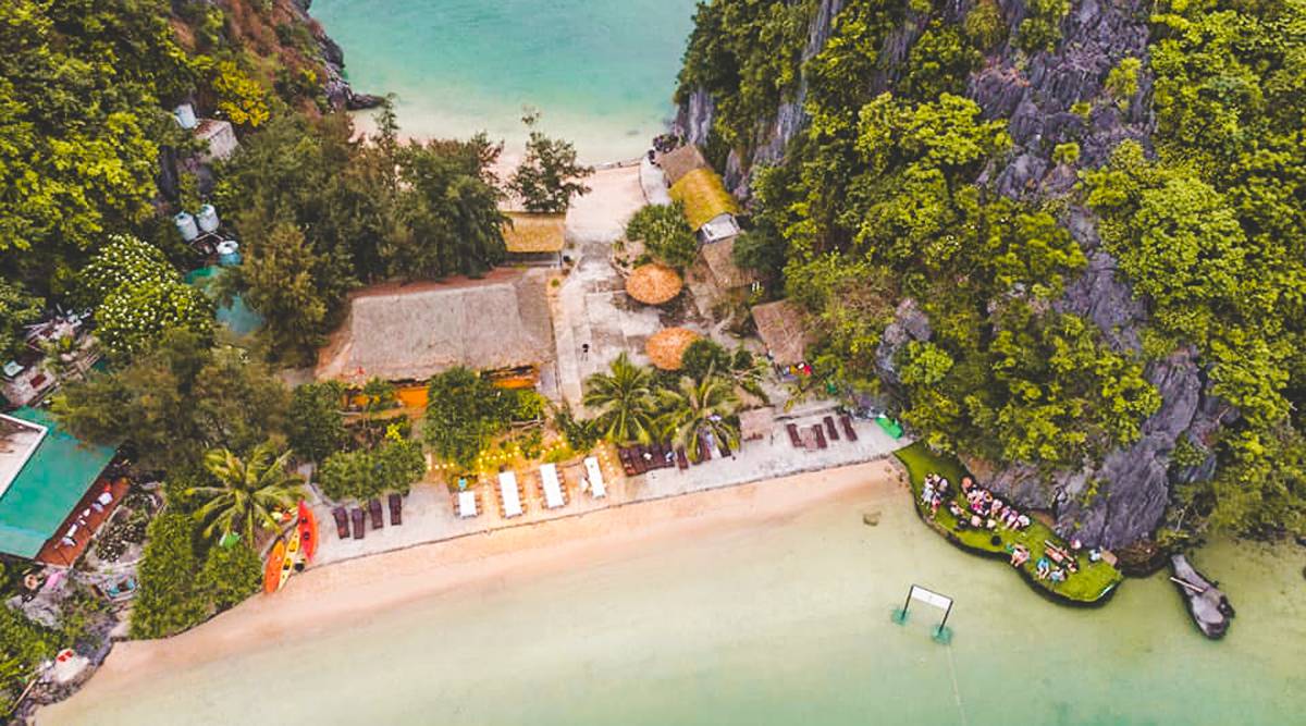 Halong Bay luxury party cruise
