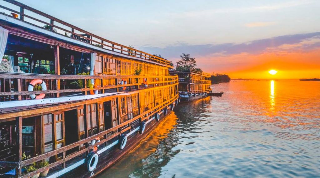 Mekong delta cruise