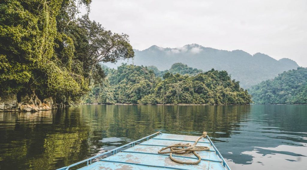 Ba Be lake boat tour