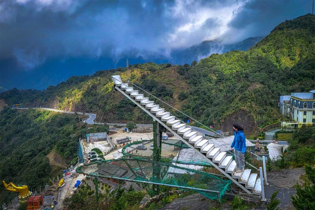 A stair to heaven photo prop at Sapa Heaven’s Gate on Tram Ton Pass