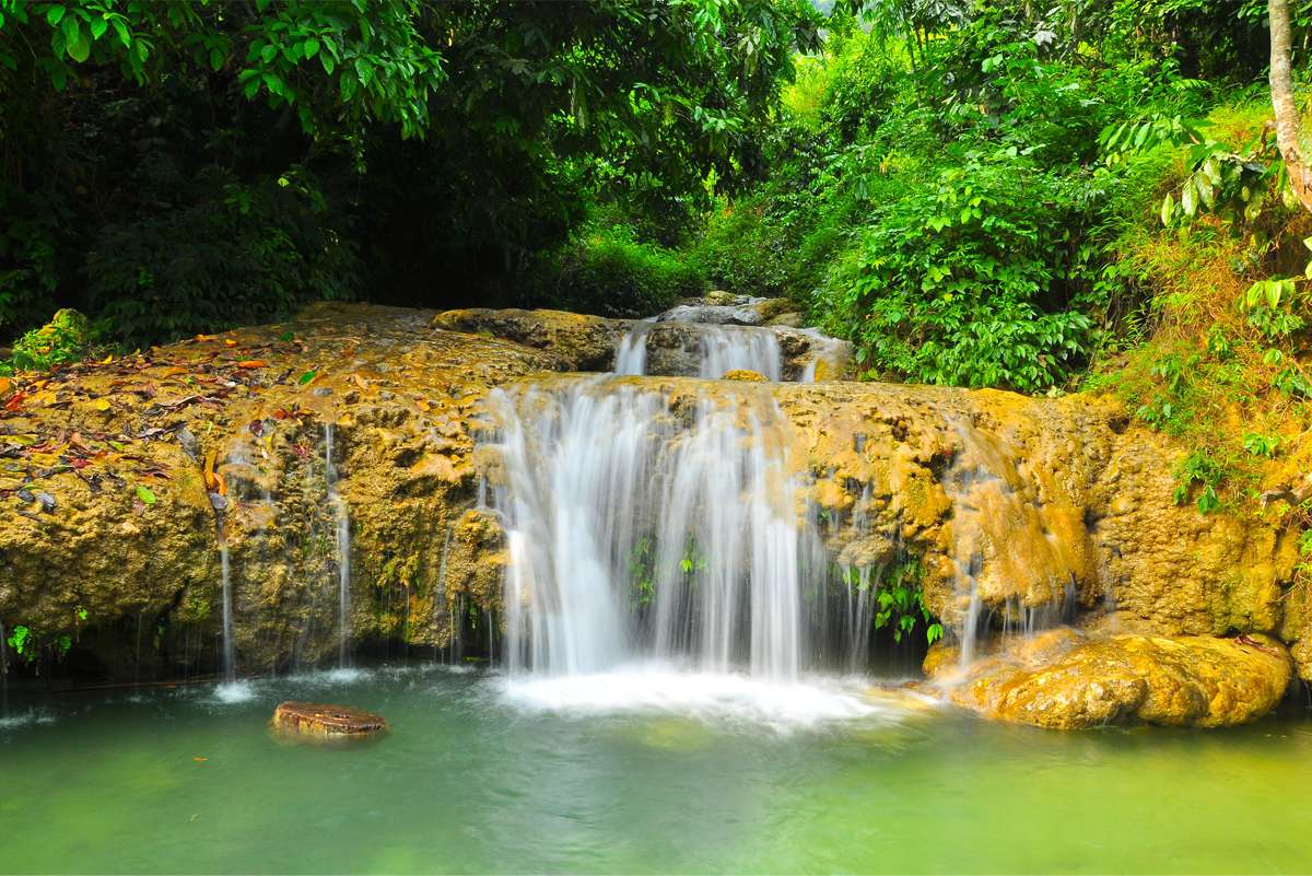 Waterfall in Pu Luong