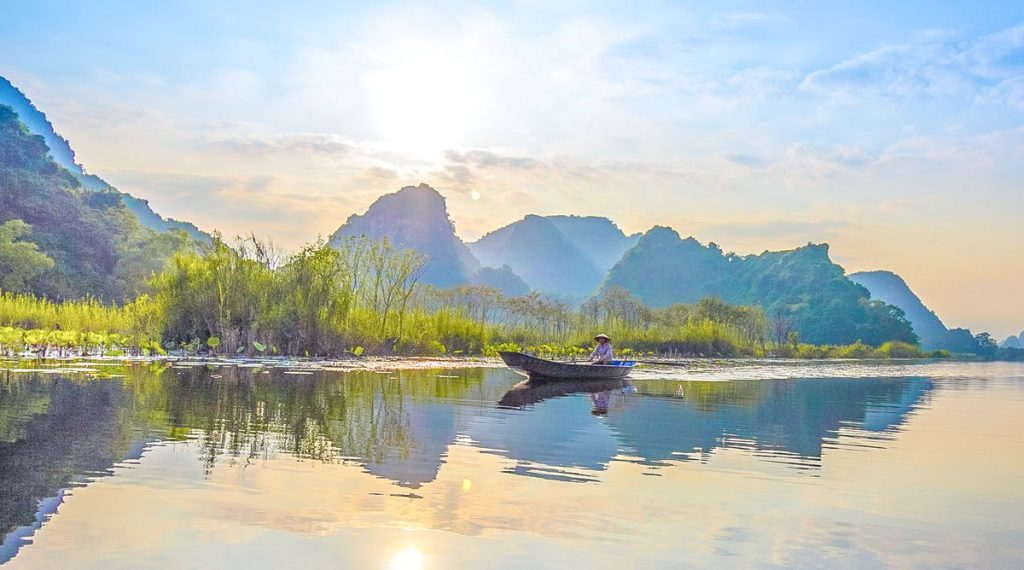 Yen River boat trip