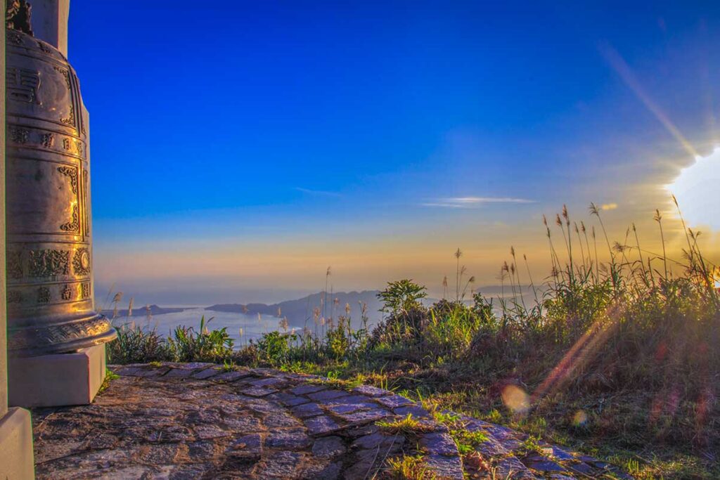 The views from Hai Vong Dai (Bach Ma Peak)