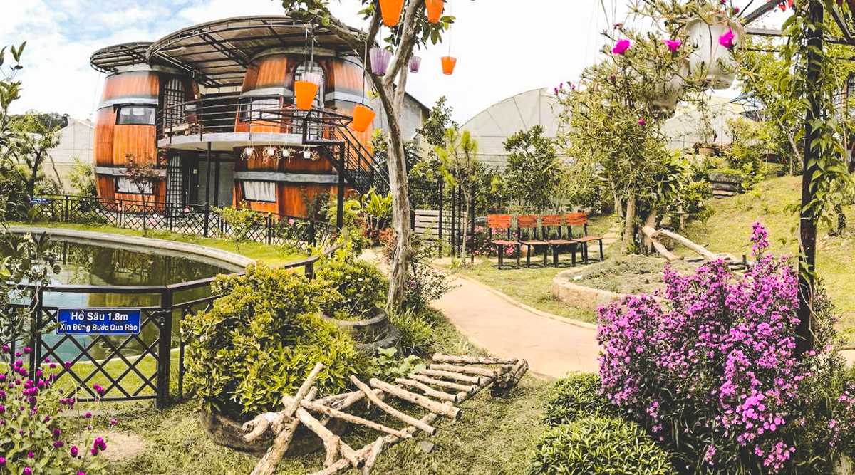 10 unique accommodations in Dalat - Treehouse, Hobbit rooms & more