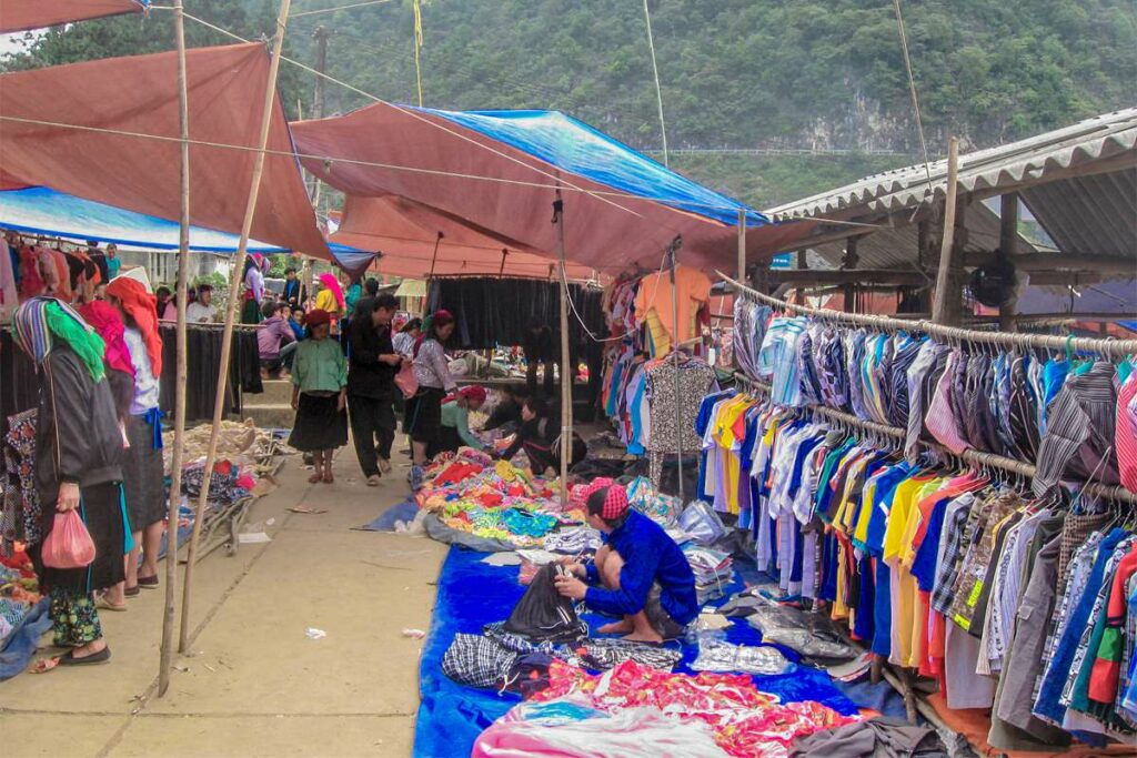Sa Phin market
