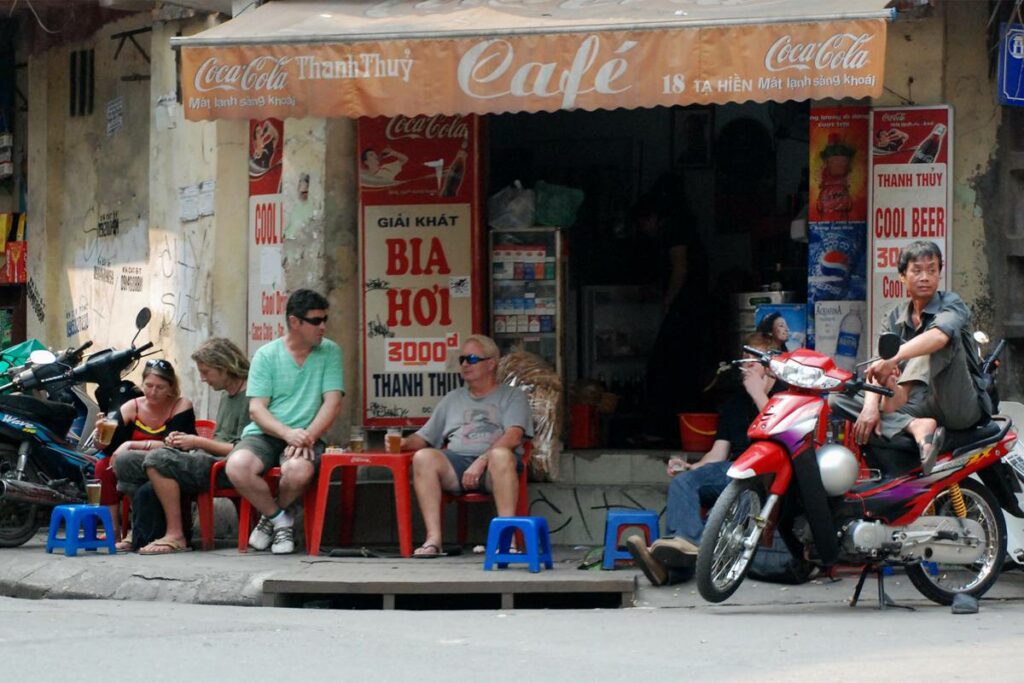 Bia Hoi in Hanoi