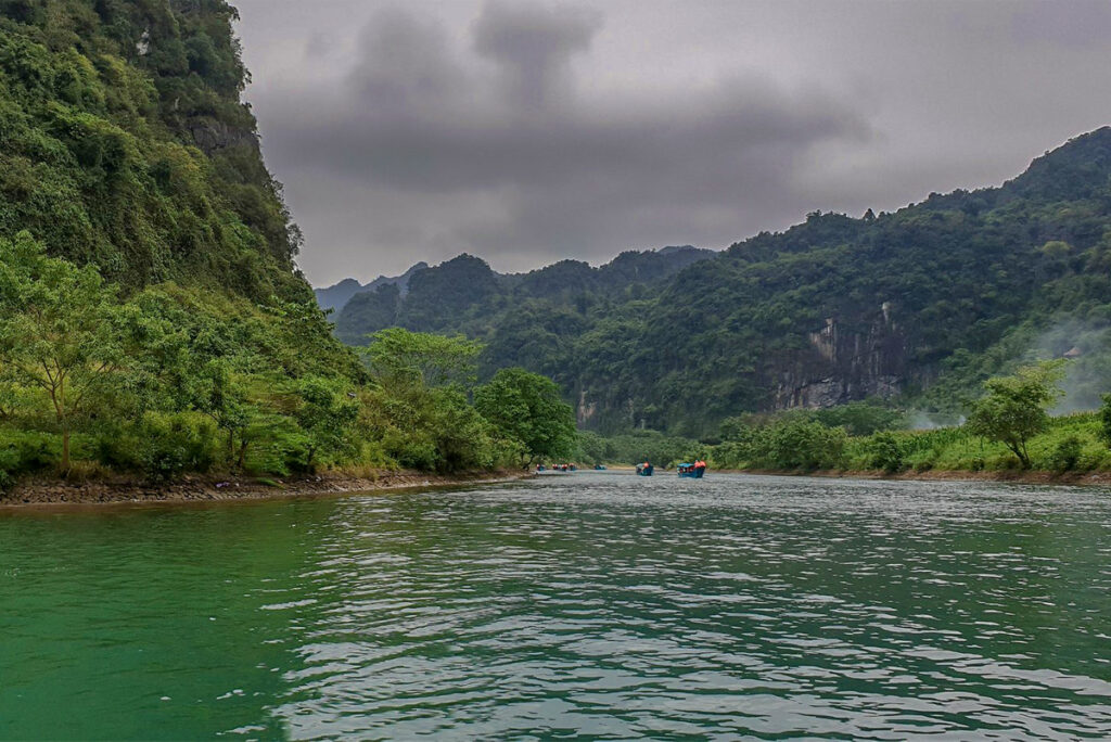 boat trip in Phong Nha