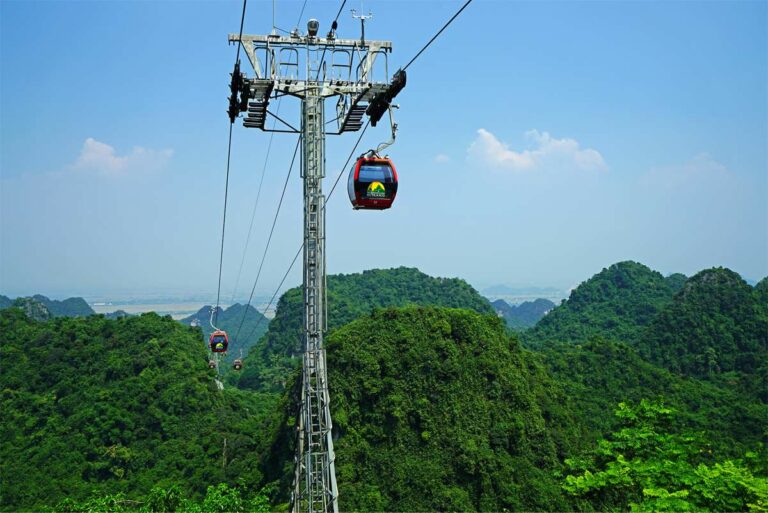 cable car at Perfume Pagoda