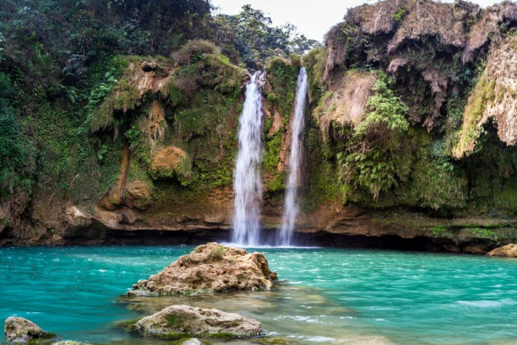 Chieng Khoa waterfall