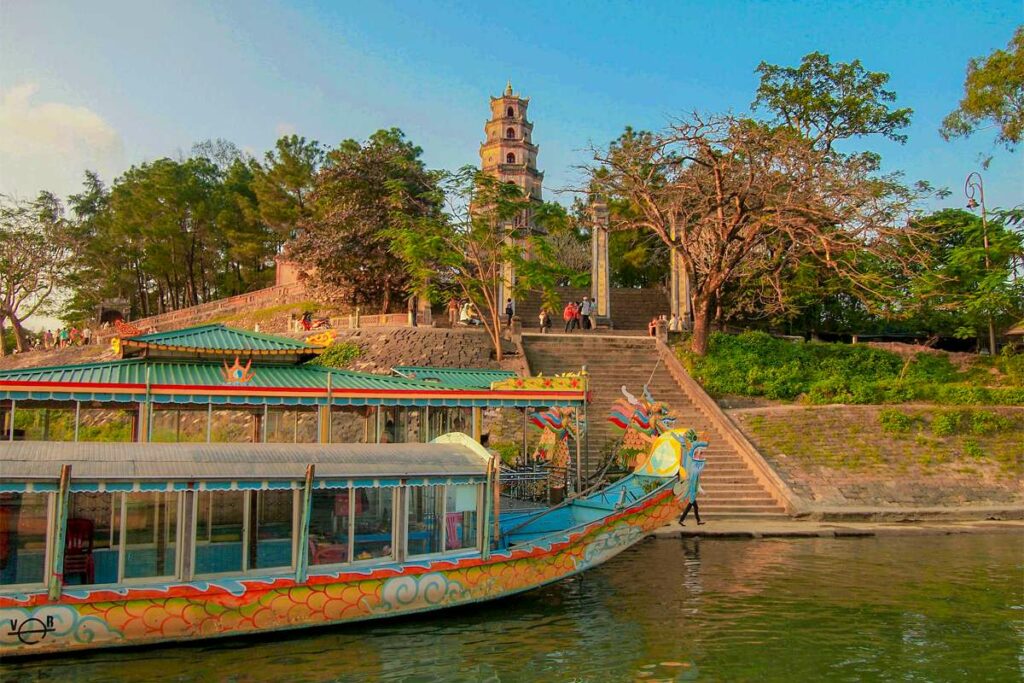 Dragon boat trip on the Perfume River