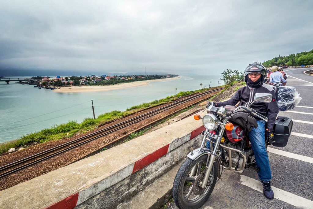 Easy Rider tour Hai Van Pass