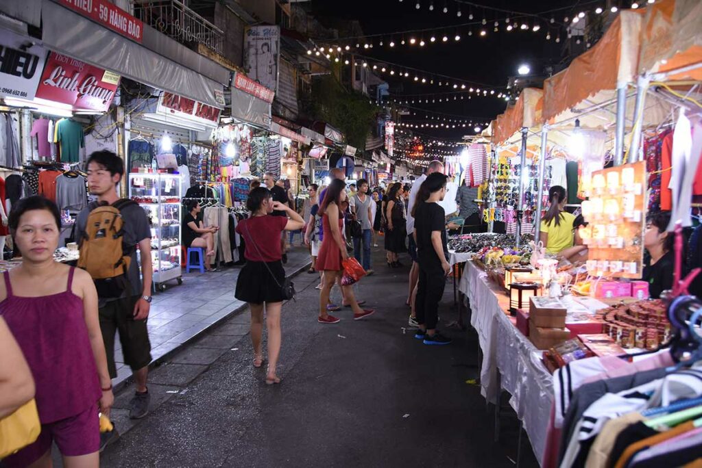People shopping at the Hanoi Weekend Night Market