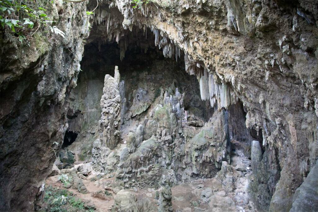 Mai Chau cave