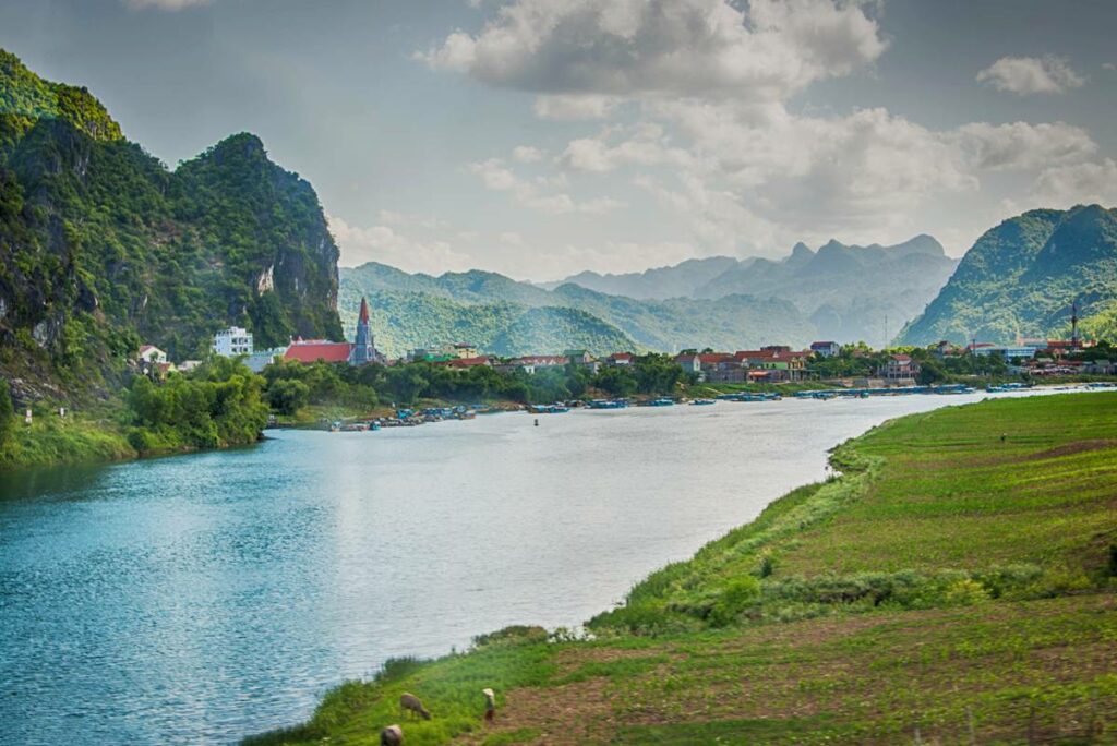 Son River in Phong Nha