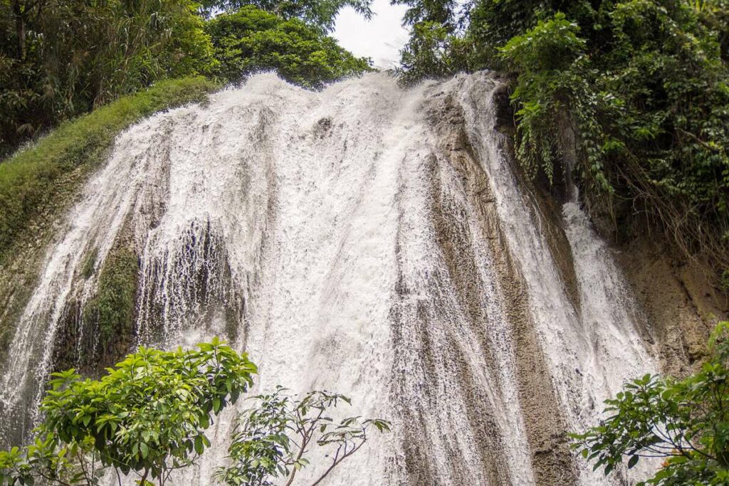 Tat Nang waterfall Mai Chau