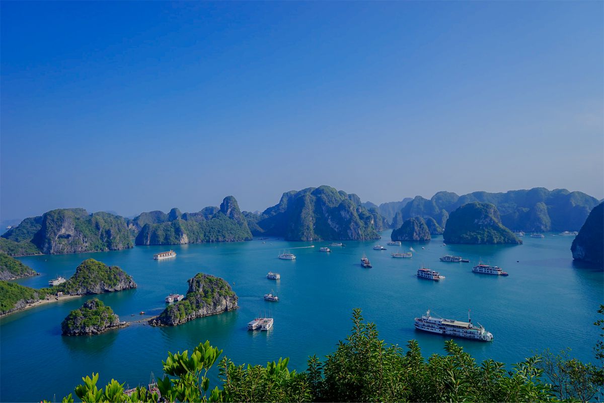 Halong Bay 2023 | 10 Best Things To Do & Travel Guide