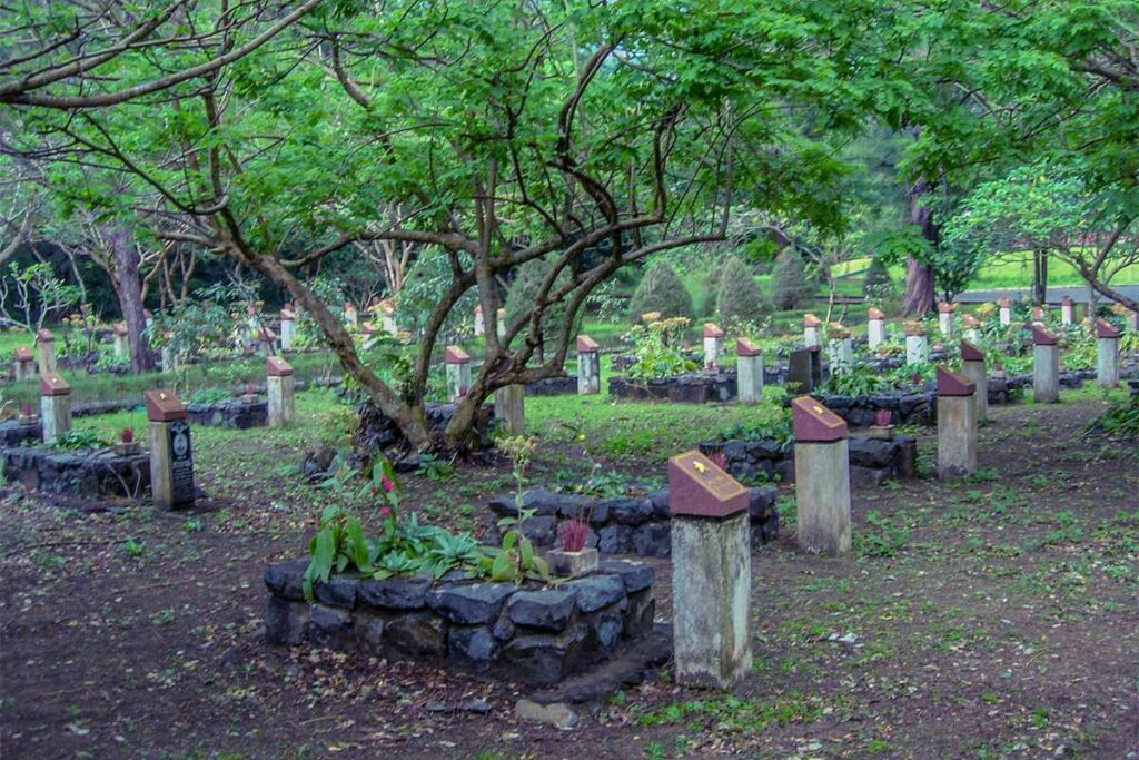 Hang Duong Cemetery