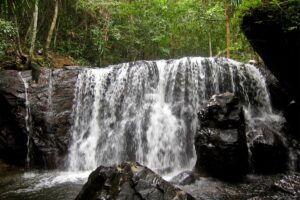 Suoi Tranh waterfall
