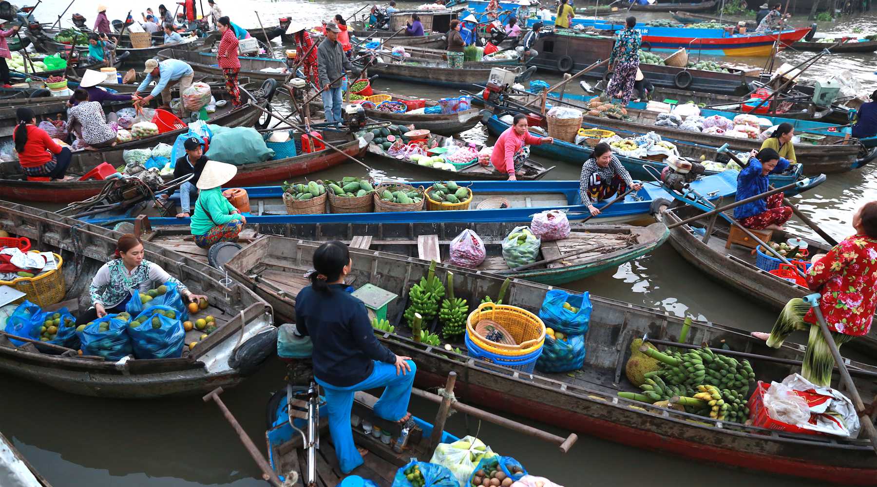 Phong Dien Floating Market - Travel Guide 2023 & 3 highlights