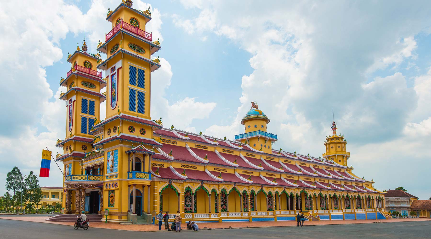 Cao Dai Temple at Ho Chi Minh City - Travel Guide 2024
