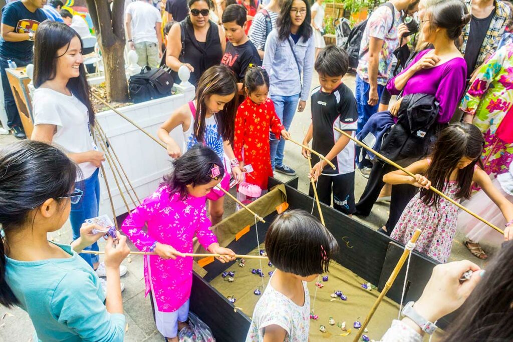 kids activities during Mid-Autumn Festival in Vietnam