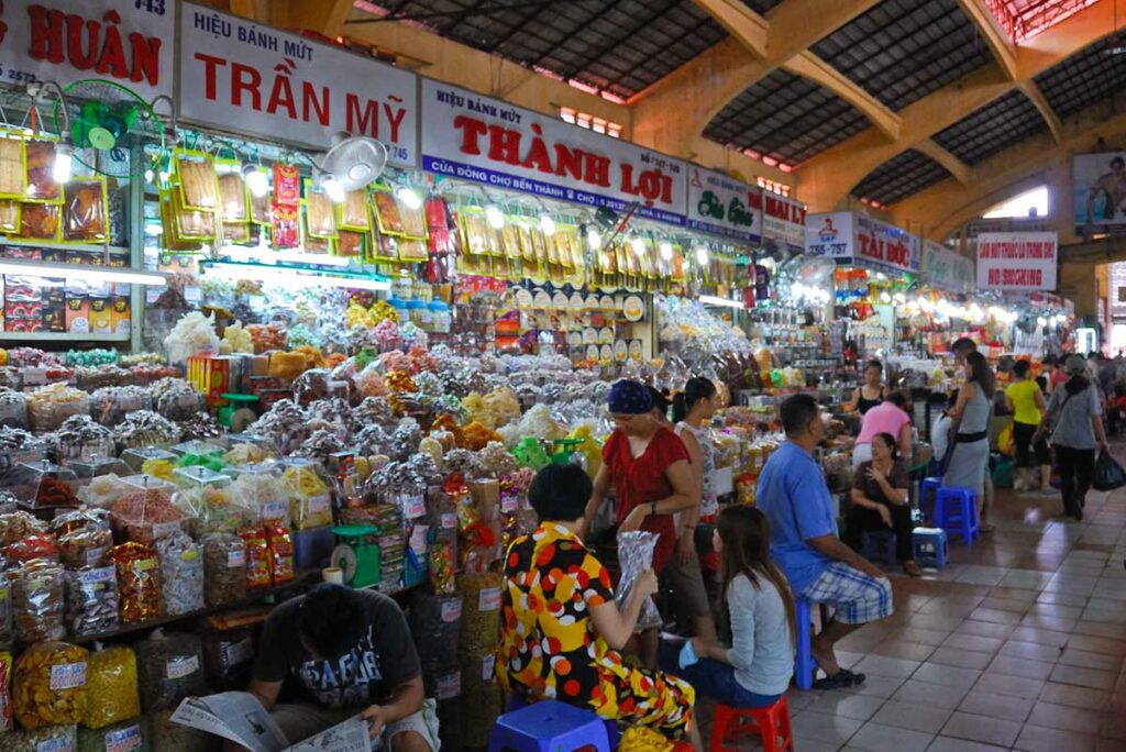  Ben Thanh Market