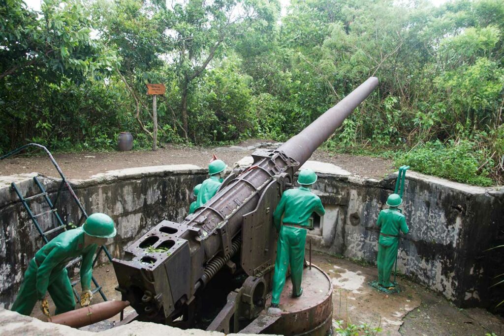 Cat Ba Cannon Fort