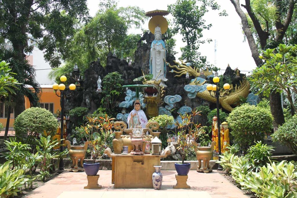 Giac Lam Pagoda Buddha Statue in garden