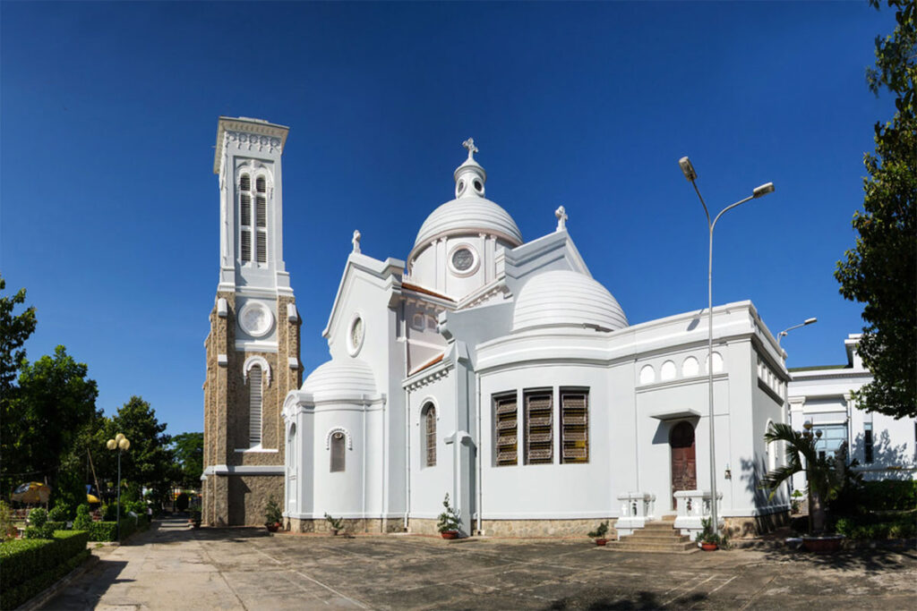 Hanh Thong Tay Church