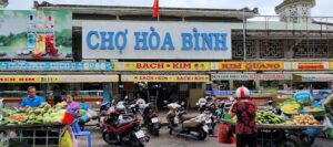 Hoa Binh Market