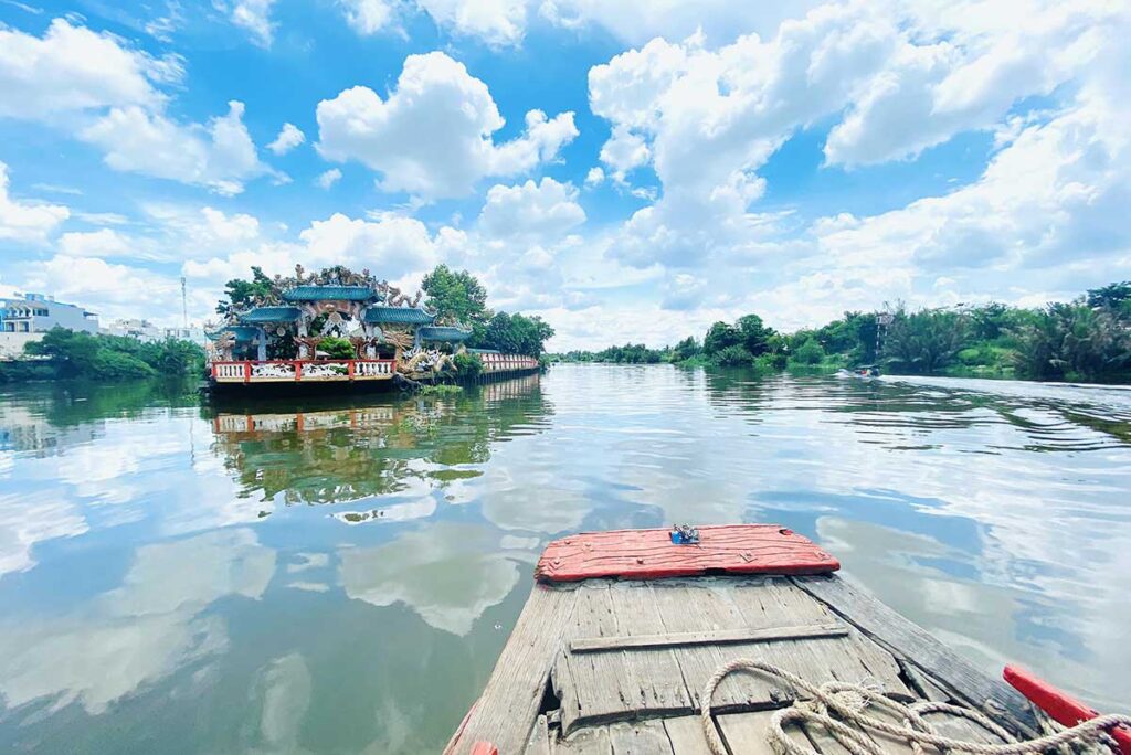 Phu Chau Floating Temple
