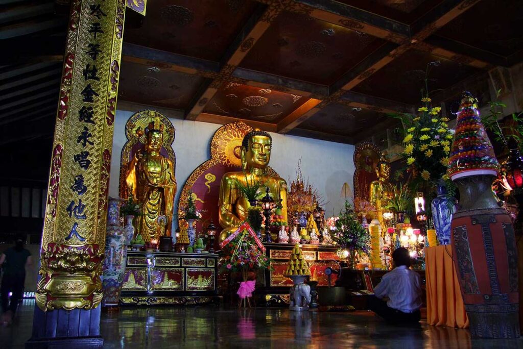 Vinh Nghiem Pagoda