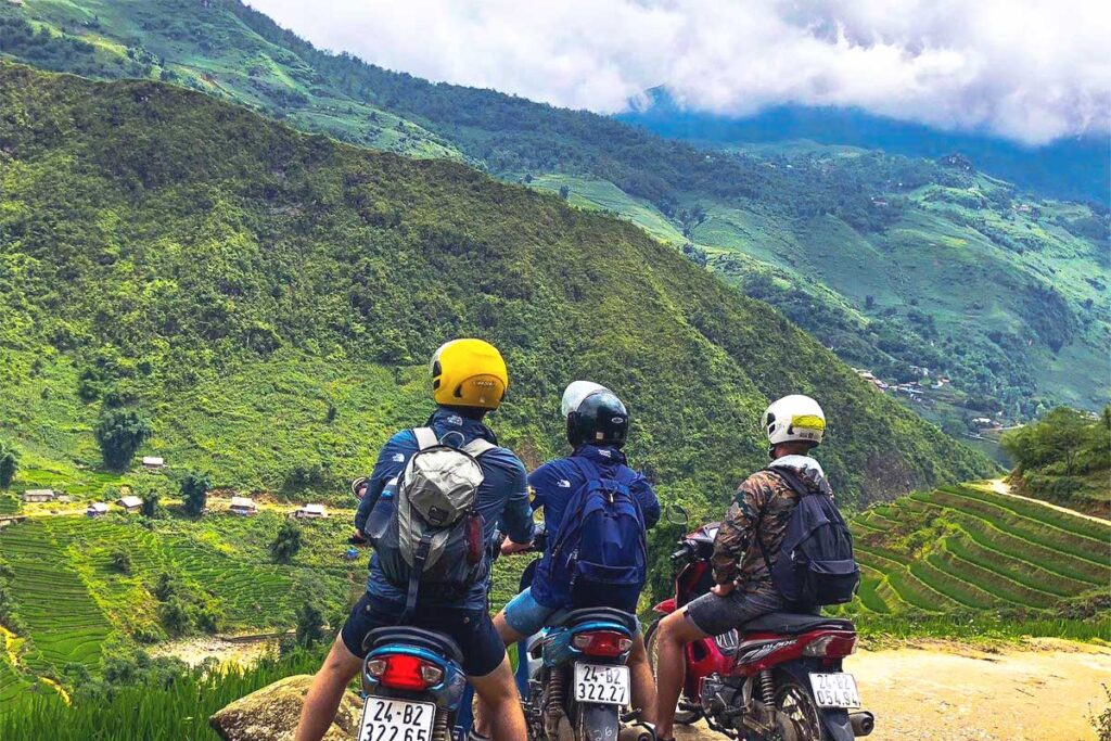 3 foreign tourist driving motorbike in Sapa