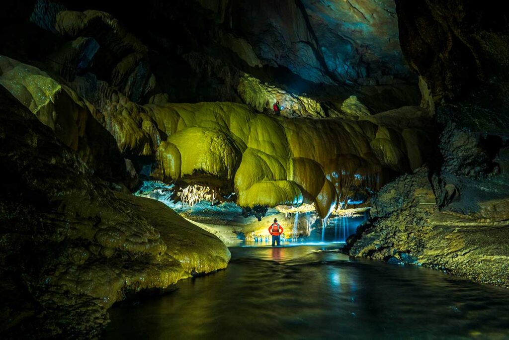 Swimming in Hang Va Cave