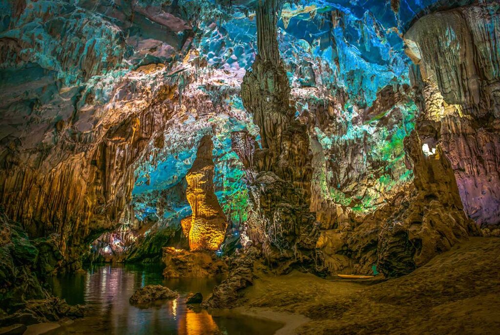 Stunning rock formations inside Phong Nha Cave