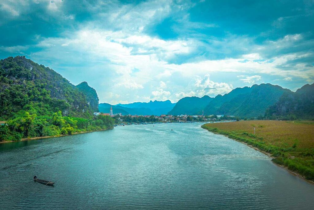 The main river that runs through Phong Na National Park