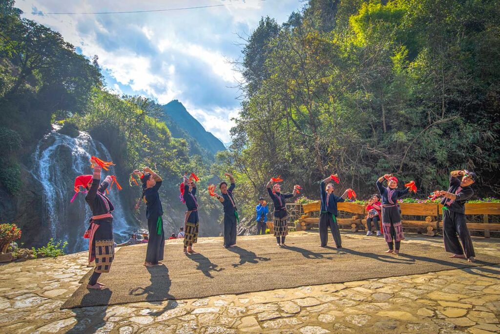 A traditional ethnic show performance in Cat Cat Village
