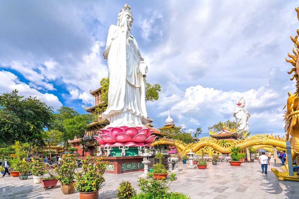 The 22.5-meter-tall Bodhisattva Guanyin in the complex of Chau Thoi Temple