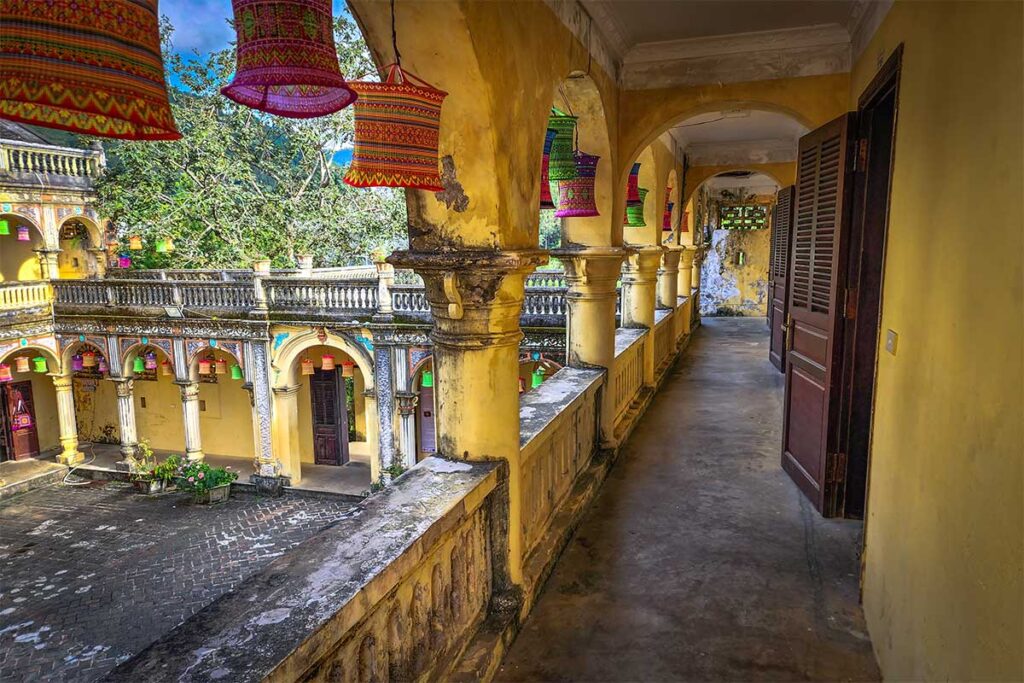 Balcony on send level of Hoang A Tuong Palace
